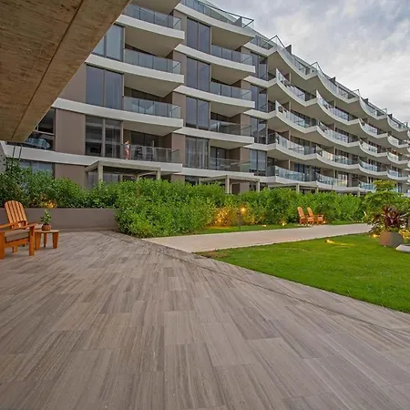 Frente Al Mar, Morros Zoe Cartagena